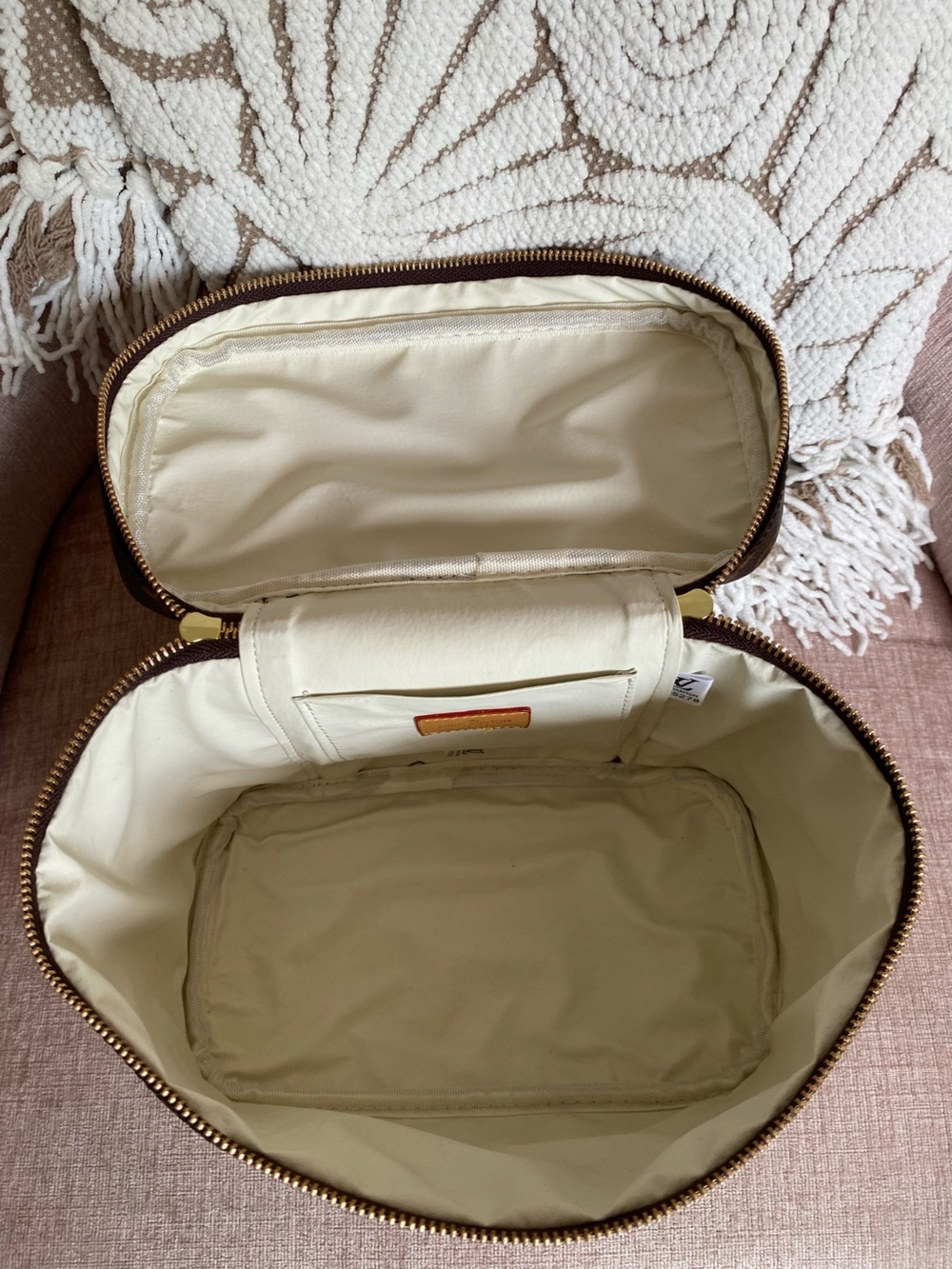 SHOULDER BAG - Picture 11 of 16